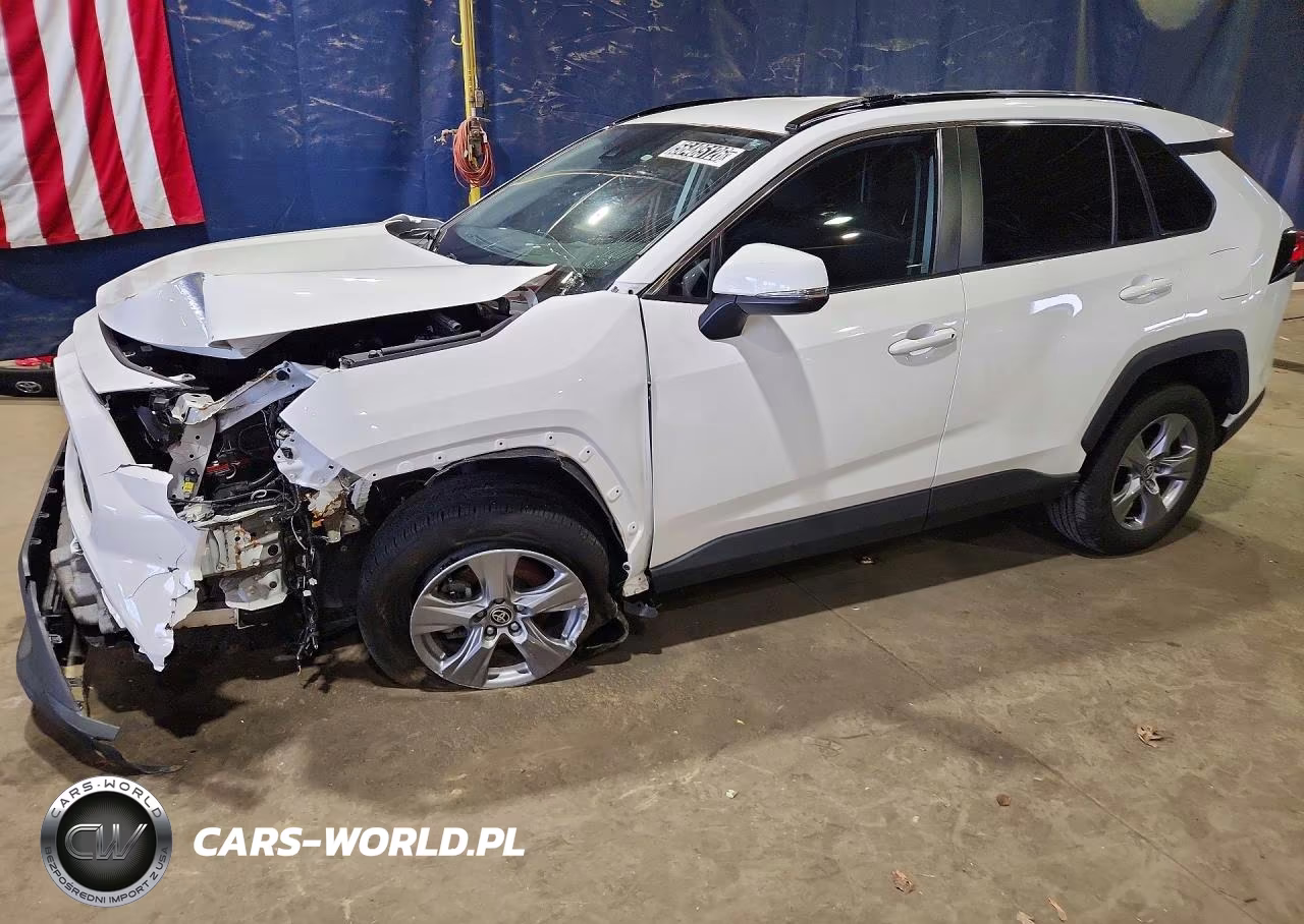 2022 Toyota Rav4 Xle – zdjęcie 1 z 13