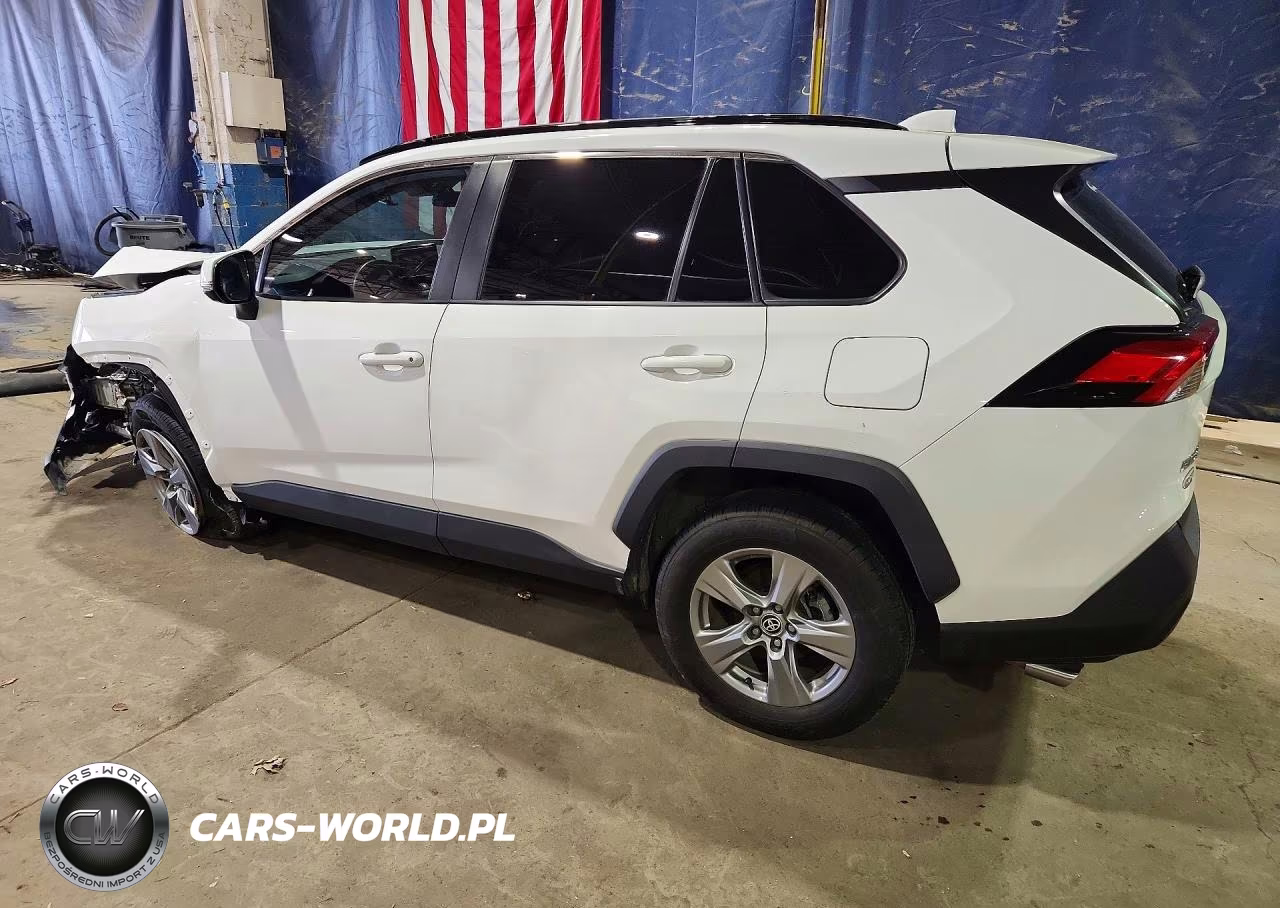 2022 Toyota Rav4 Xle VIN:2T3W1RFVXNC184981 - 2