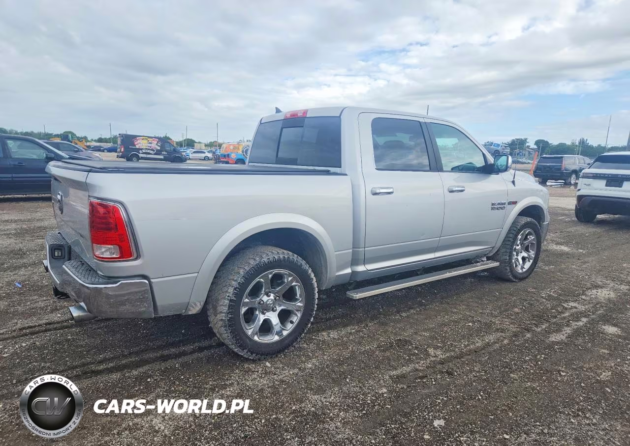 2014 Ram 1500 Laramie VIN:1C6RR6NM6ES474811 - 3