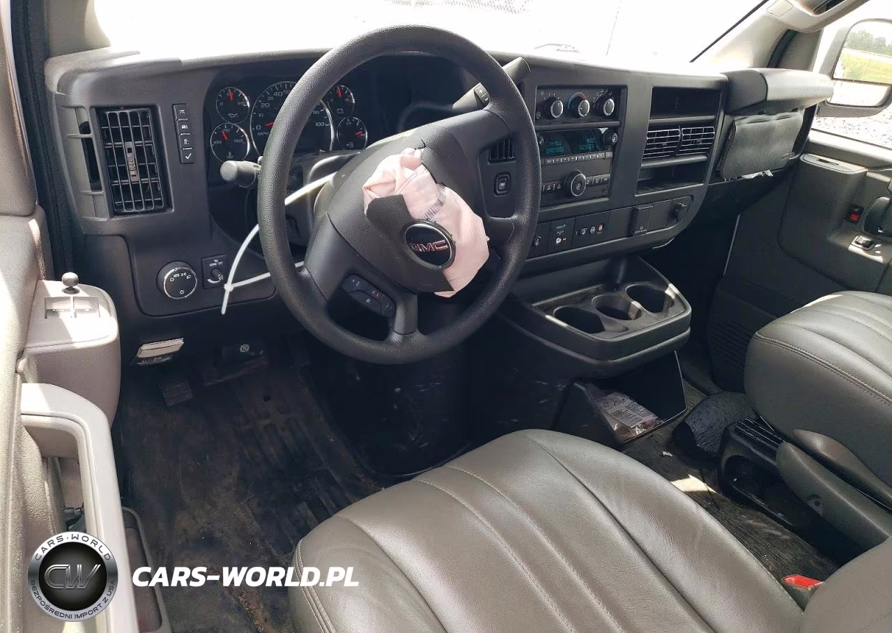 2025 GMC Savana G2500 VIN:1GTW7AFP4S1158368 - 8