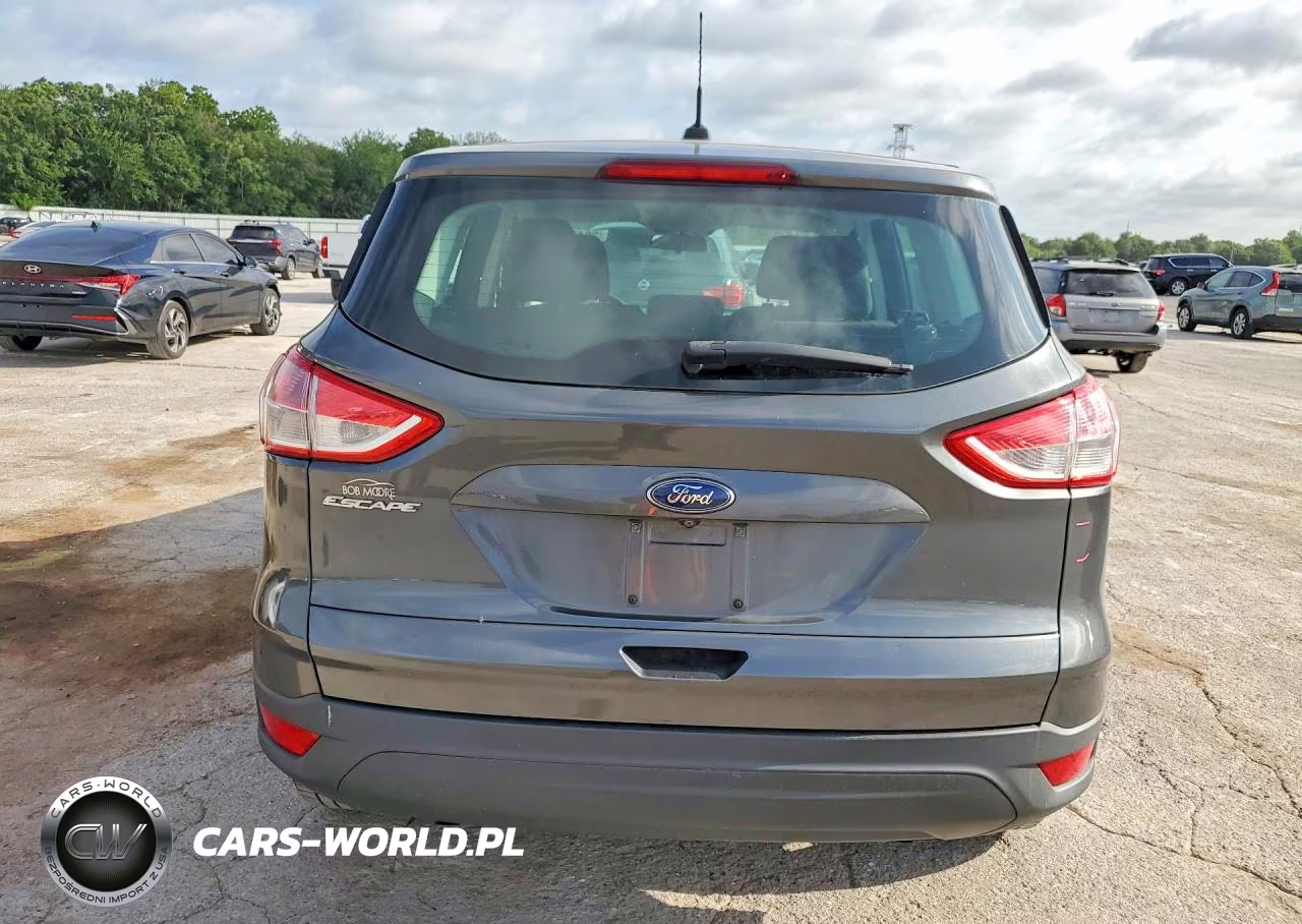 2016 Ford Escape S VIN:1FMCU0F74GUB45661 - 6