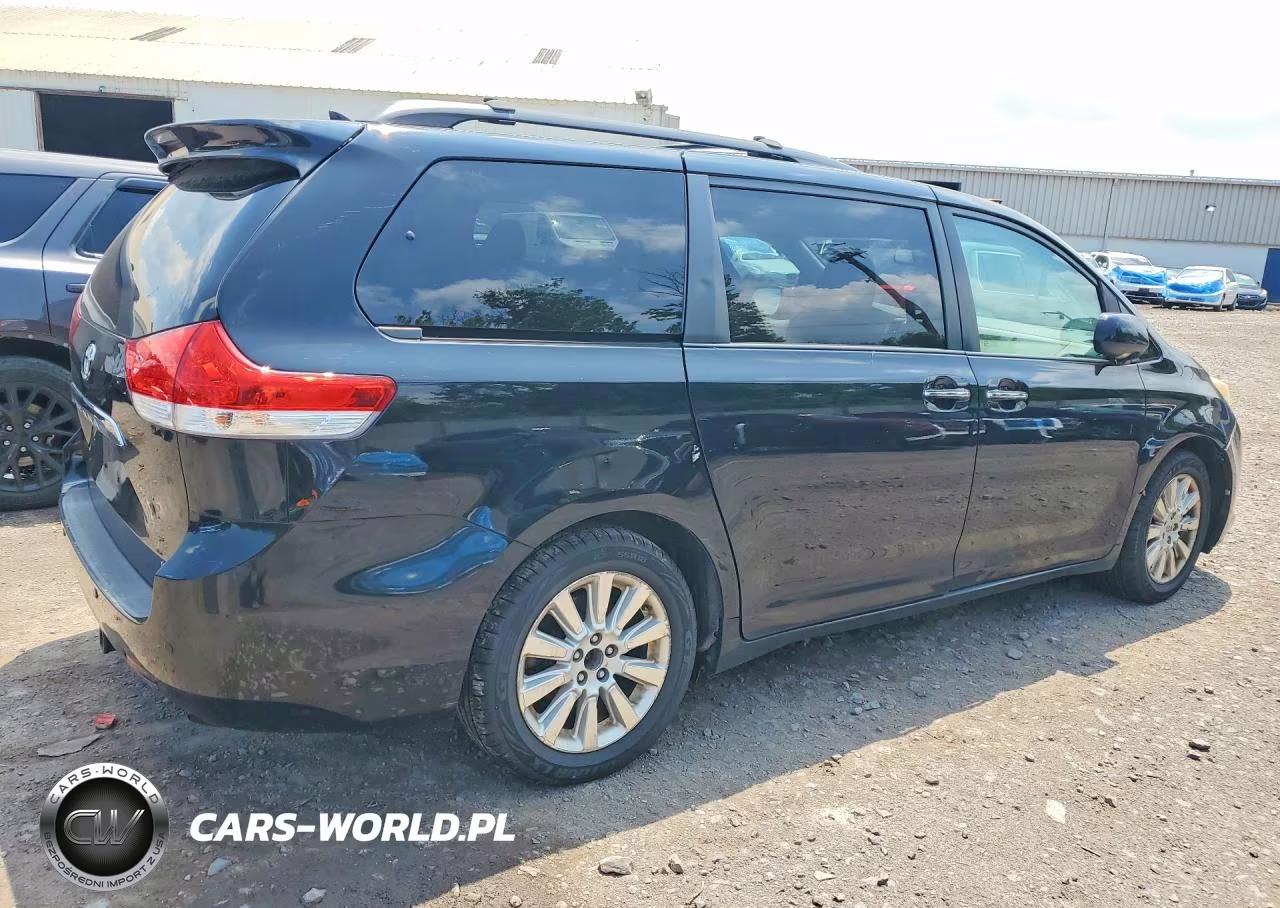 2011 Toyota Sienna Limited 7-Passenger VIN:5TDDK3DC0BS013350 - 3
