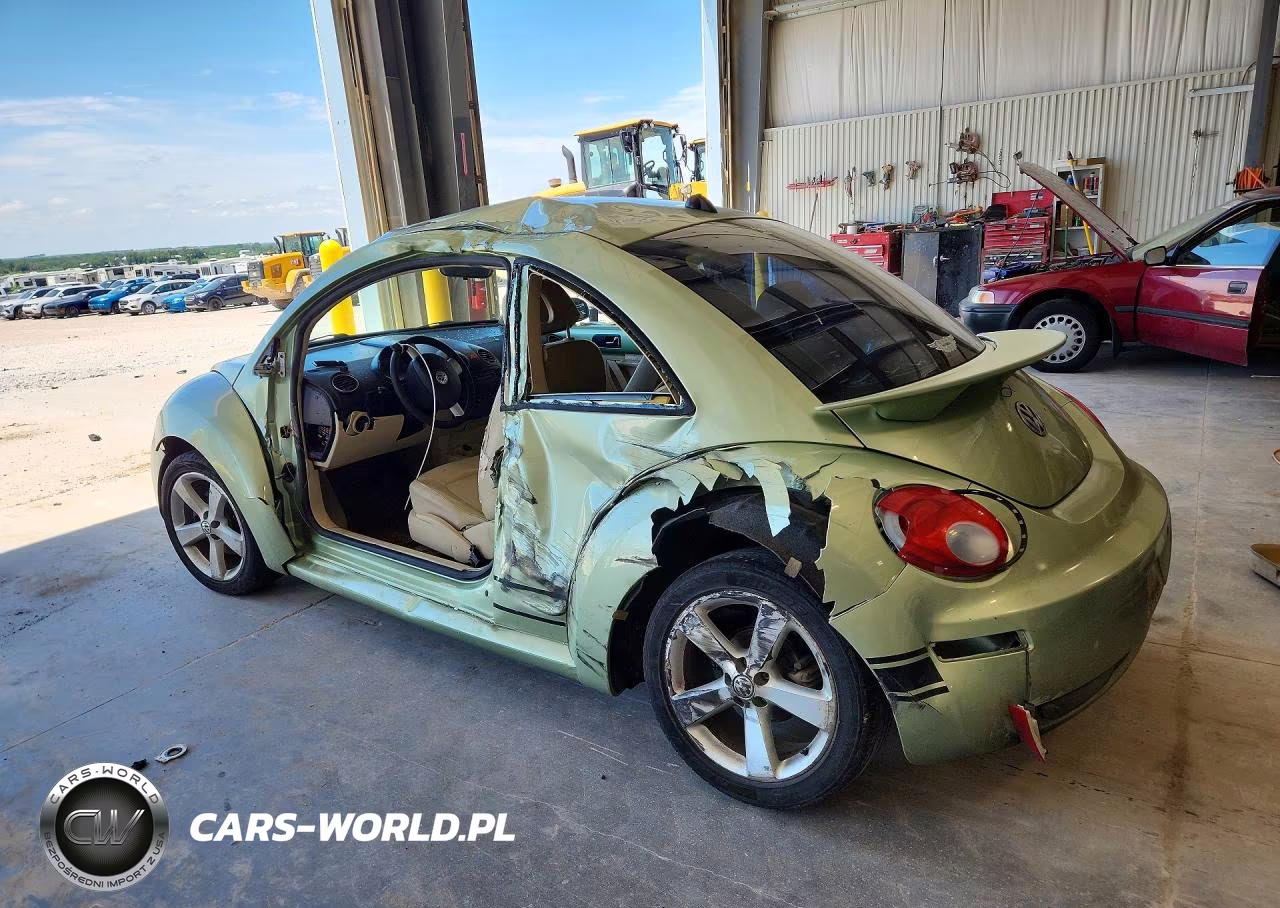 2007 Volkswagen New Beetle VIN:3VWPW31C57M521310 - 2