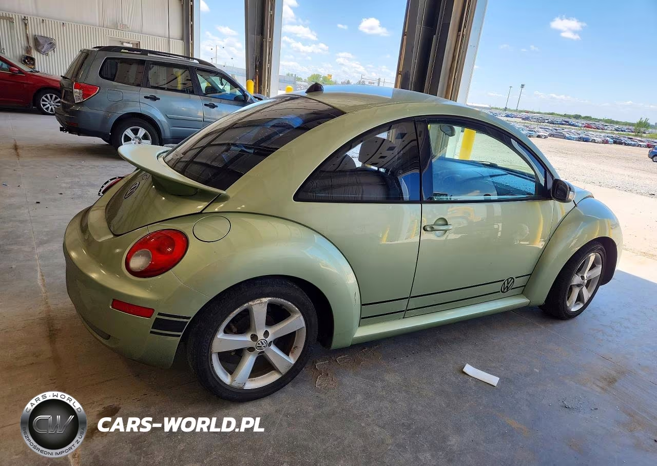 2007 Volkswagen New Beetle VIN:3VWPW31C57M521310 - 3