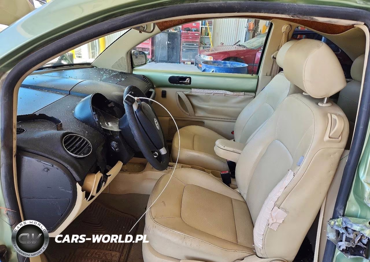 2007 Volkswagen New Beetle VIN:3VWPW31C57M521310 - 7