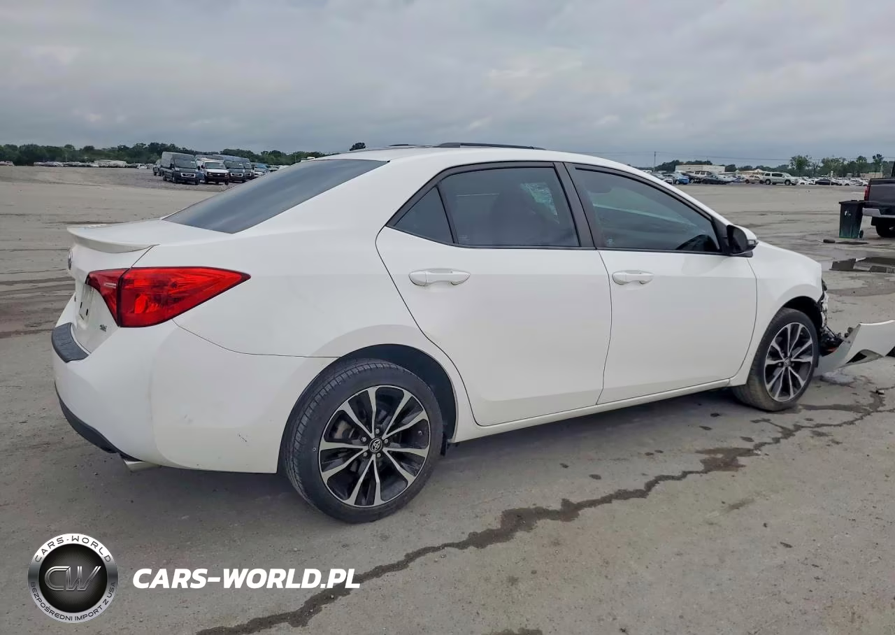 2017 Toyota Corolla Se VIN:2T1BURHE6HC783151 - 3