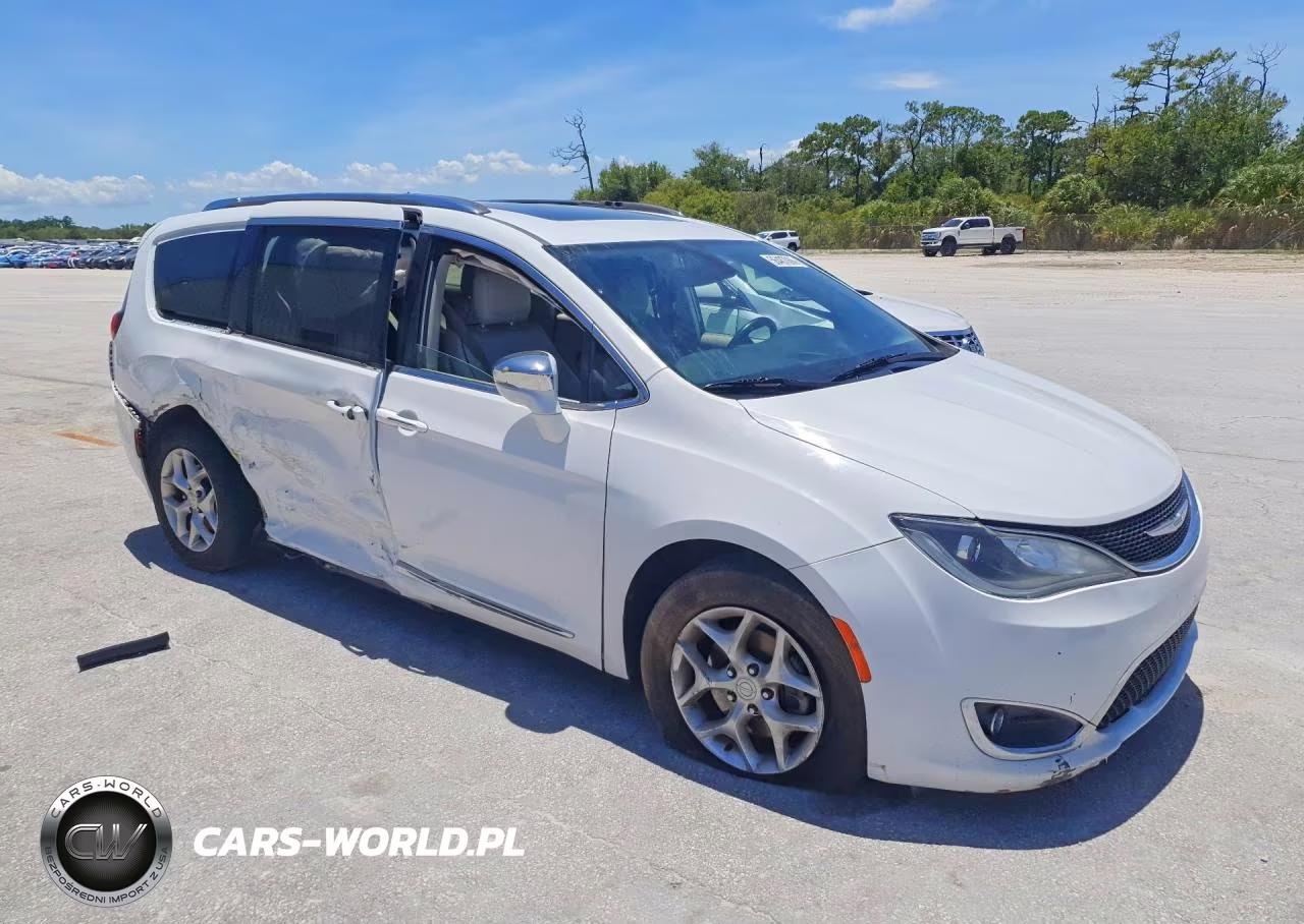 2020 Chrysler Pacifica Limited VIN:2C4RC1GG3LR272592 - 4