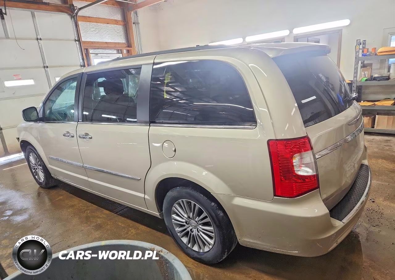 2014 Chrysler Town & Country Touring L VIN:2C4RC1CGXER228436 - 2