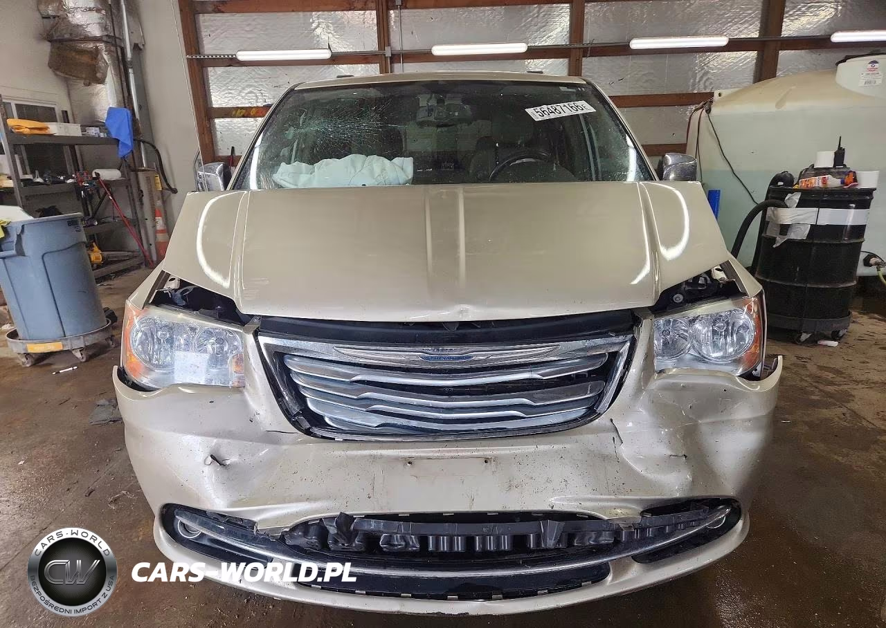 2014 Chrysler Town & Country Touring L VIN:2C4RC1CGXER228436 - 5
