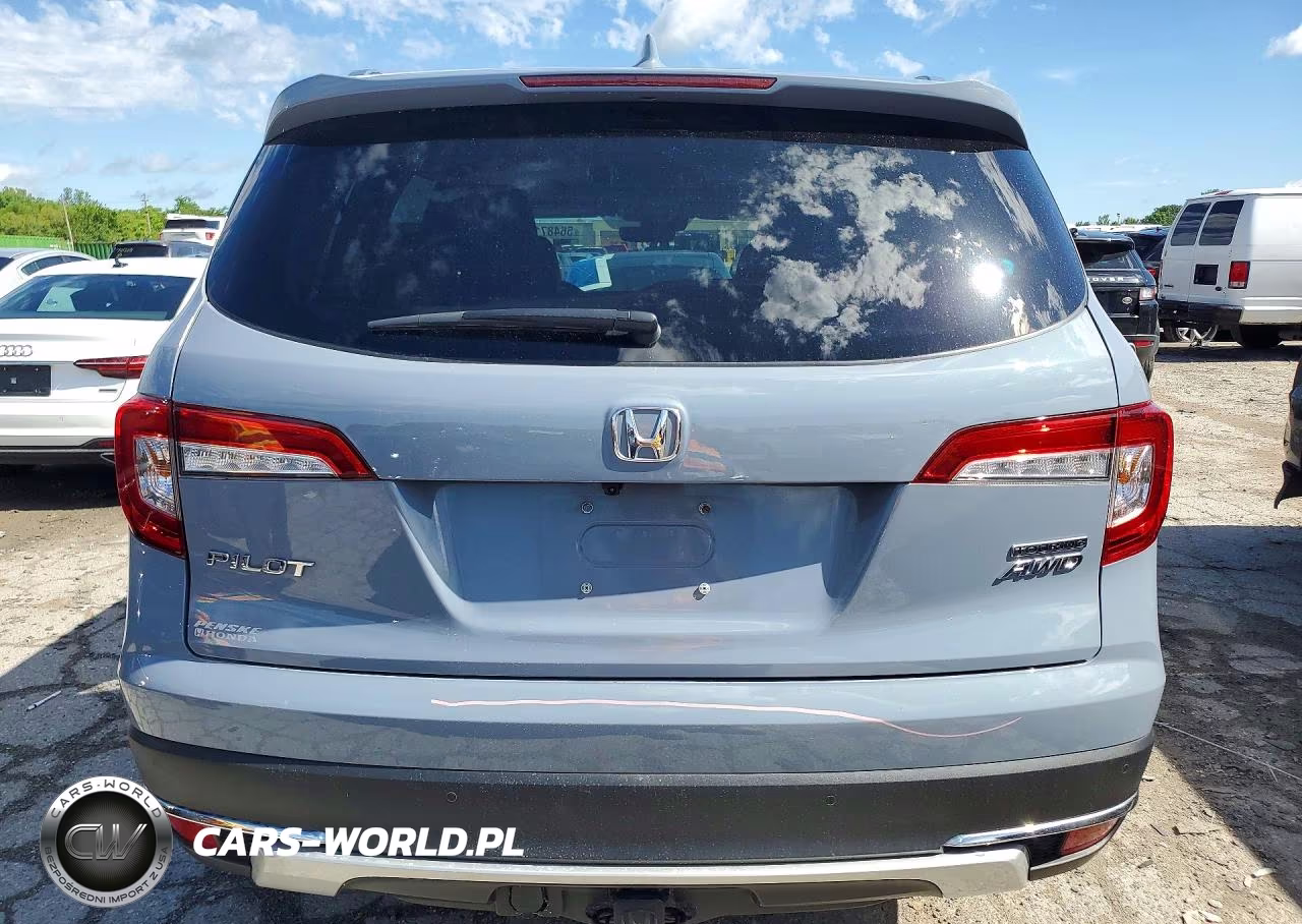 2022 Honda Pilot Touring VIN:5FNYF6H69NB070540 - 6