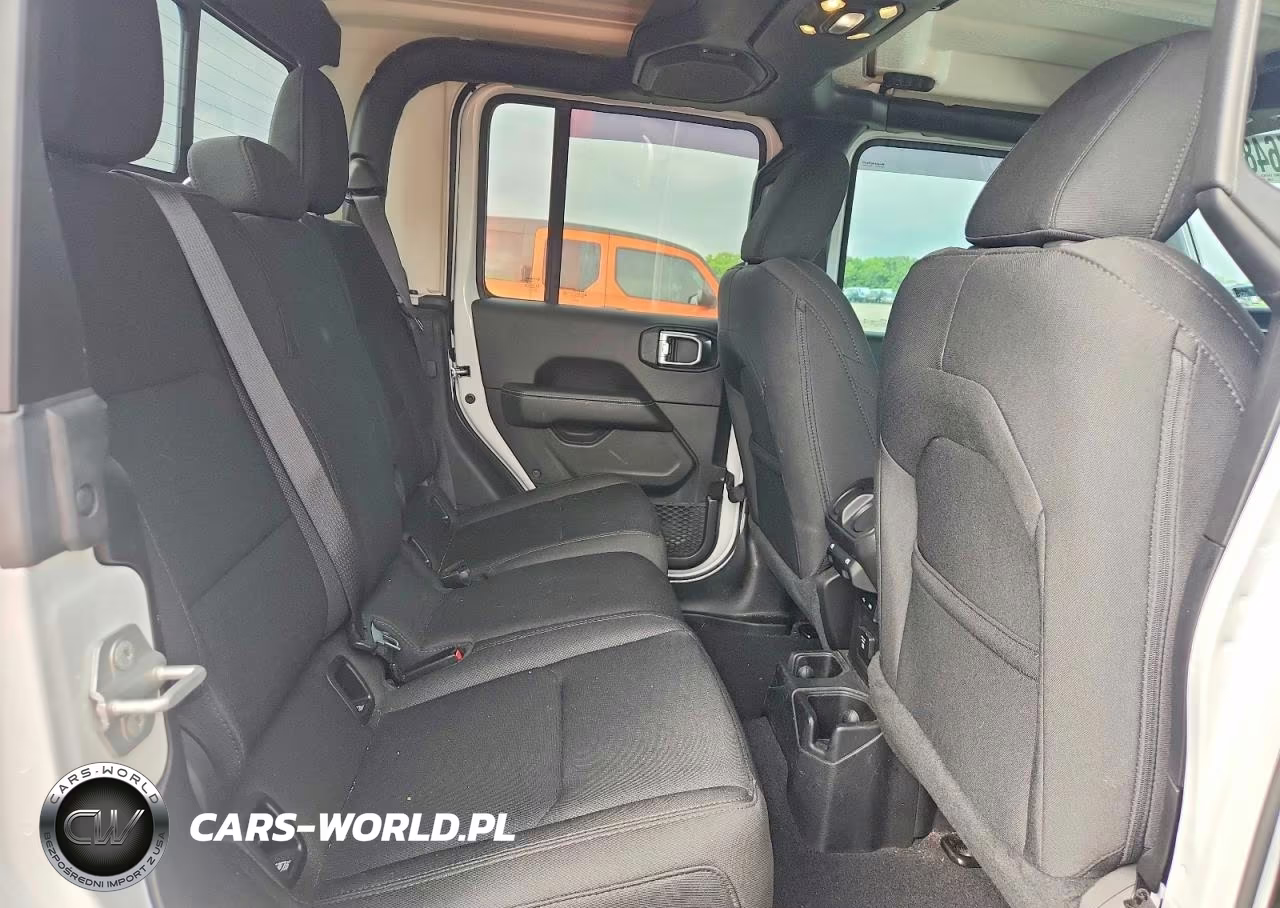 2020 Jeep Gladiator Overland VIN:1C6HJTFG5LL139265 - 10