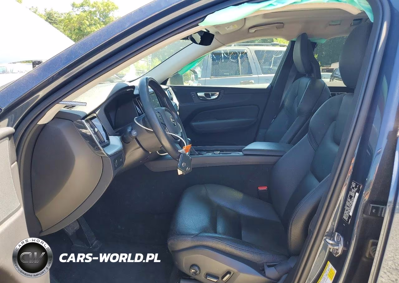 2018 Volvo Xc60 T5 Momentum VIN:YV4102RK5J1064855 - 7