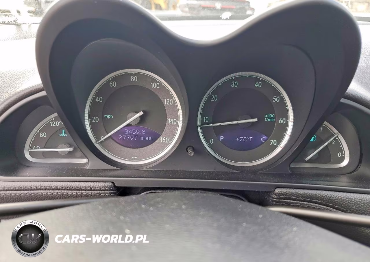 2005 Mercedes-Benz Sl 500 VIN:WDBSK75F25F087301 - 9