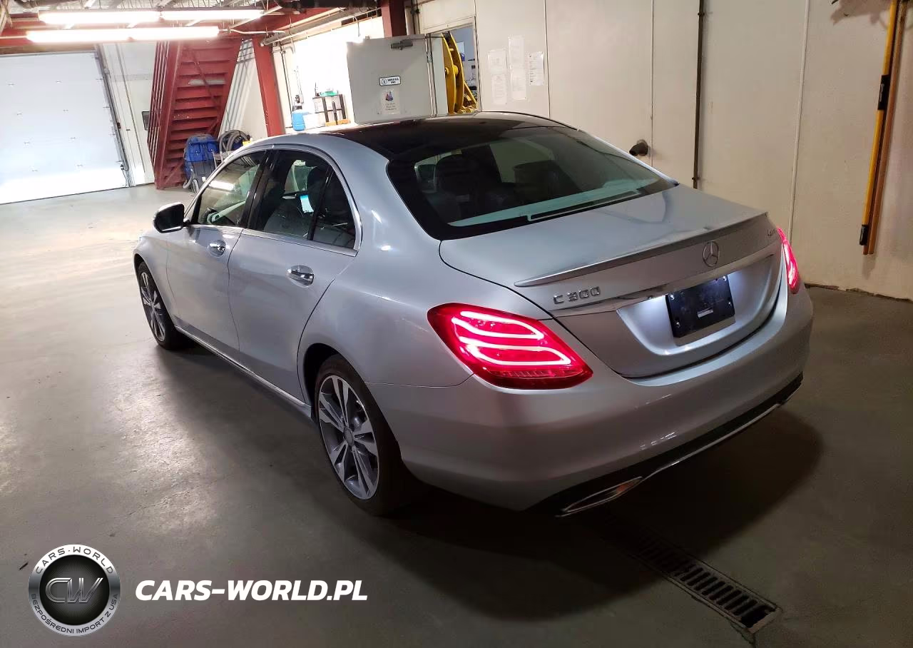 2016 Mercedes-Benz C 300 4Matic VIN:55SWF4KB4GU100014 - 2