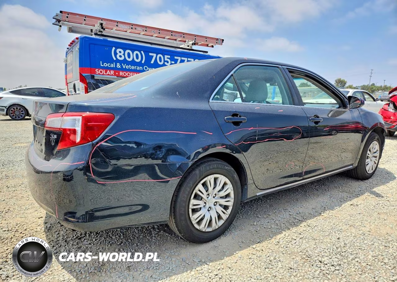 2014 Toyota Camry Le VIN:4T4BF1FK1ER433494 - 3