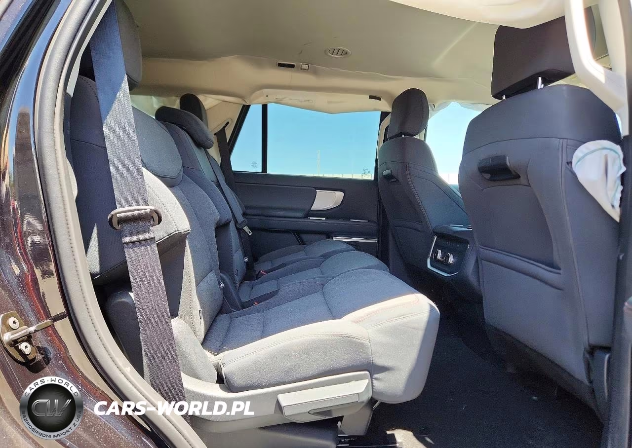 2025 Ford Exped 4X4 VIN:1FMJU1J80SEA59537 - 11