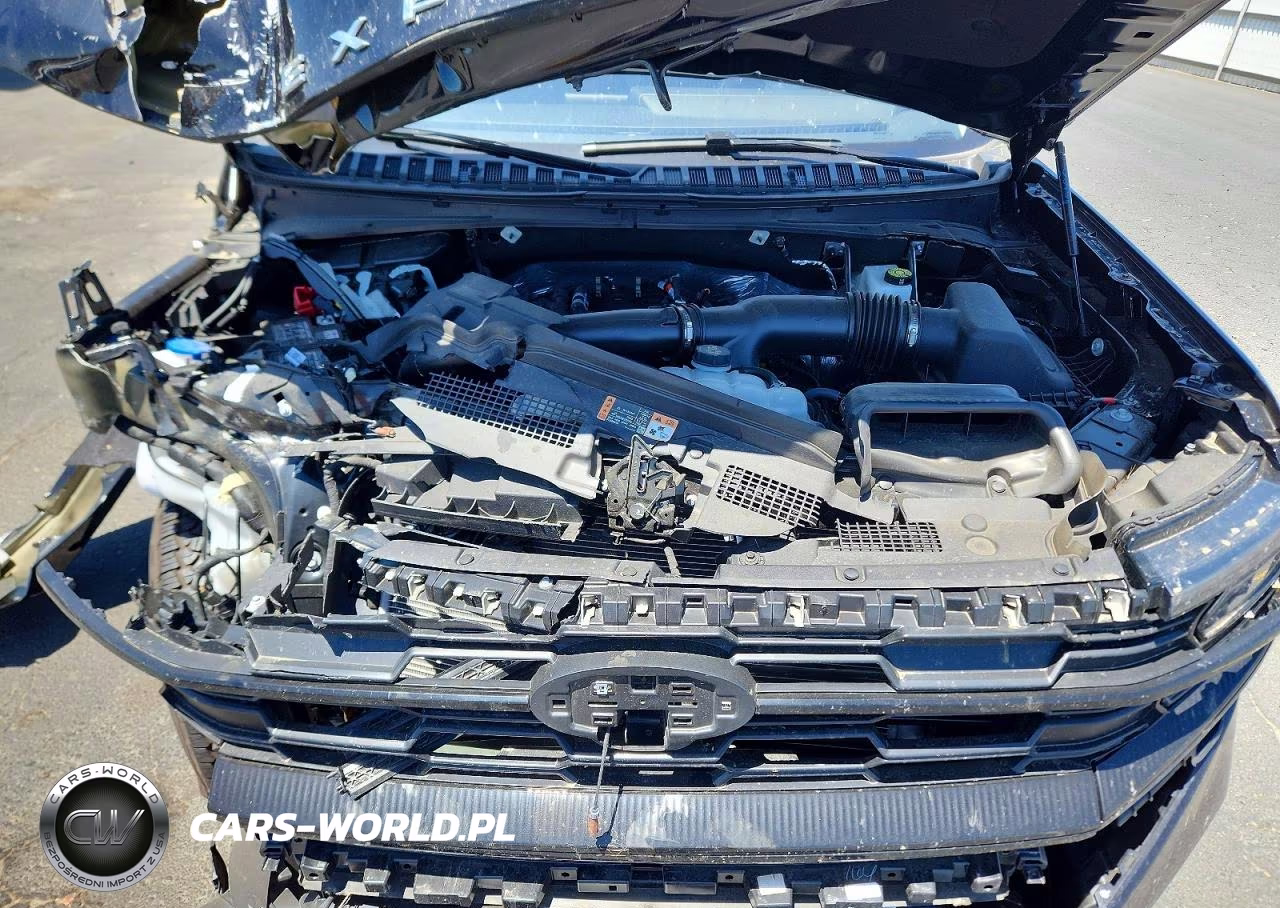 2025 Ford Exped 4X4 VIN:1FMJU1J80SEA59537 - 12