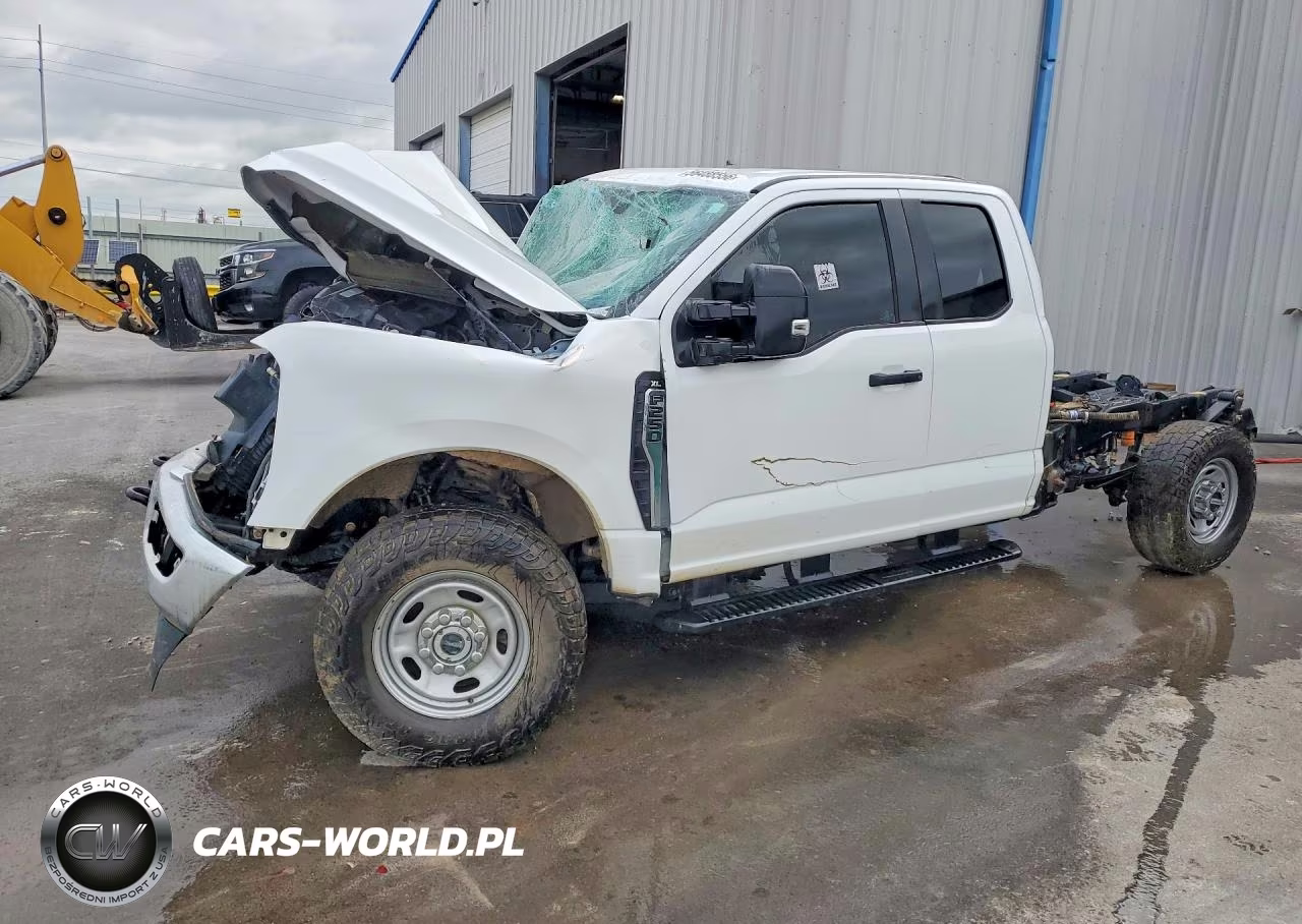 2023 Ford F250 Super Duty – zdjęcie 1 z 12