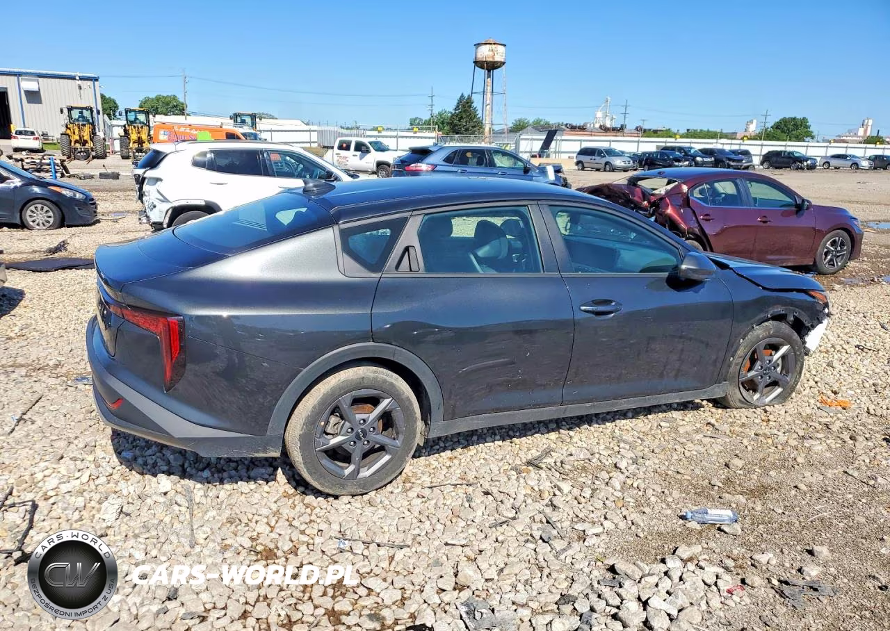 2025 Kia K4 Lxs VIN:3KPFT4DE2SE056529 - 3