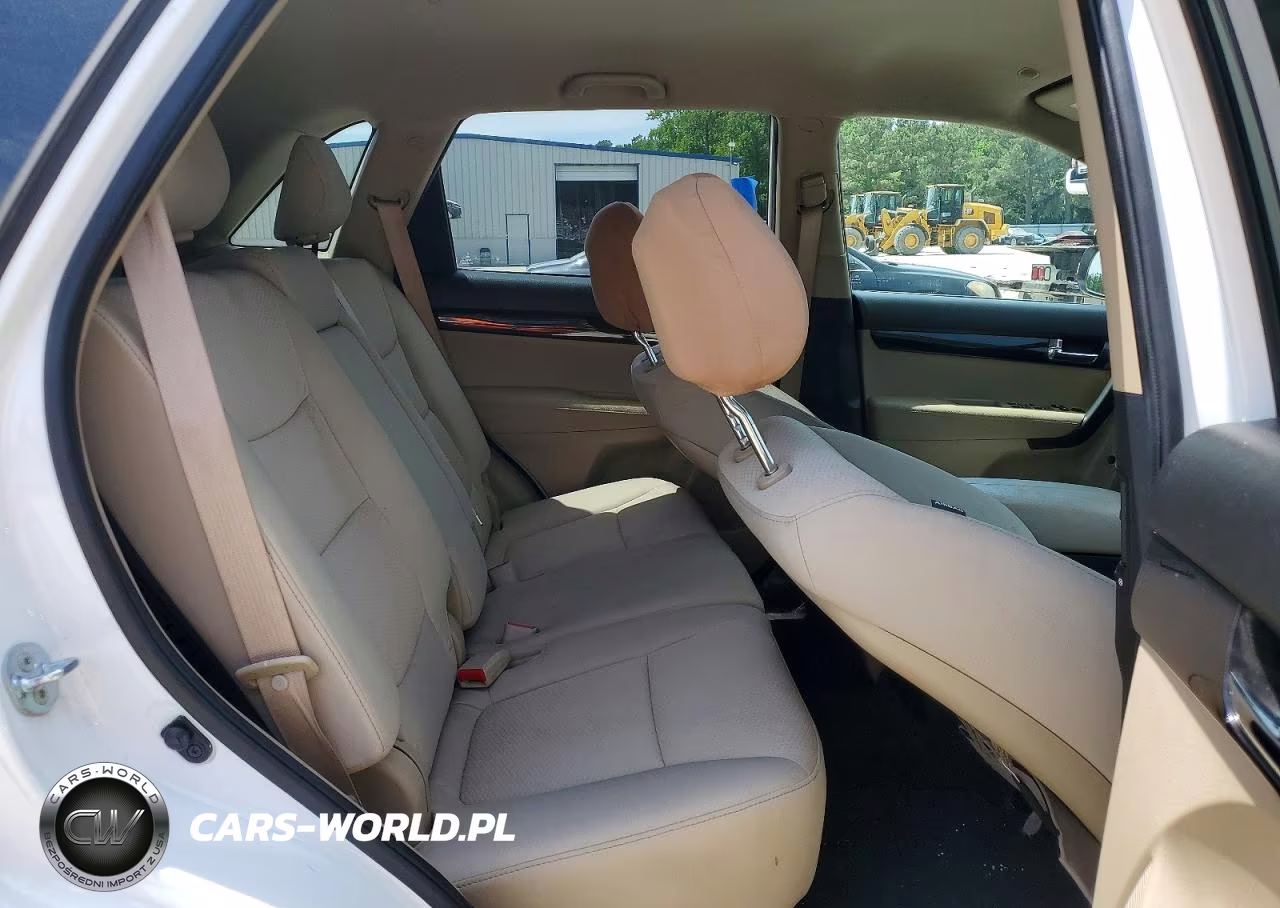 2011 Kia Sorento Lx VIN:5XYKT3A1XBG048885 - 11