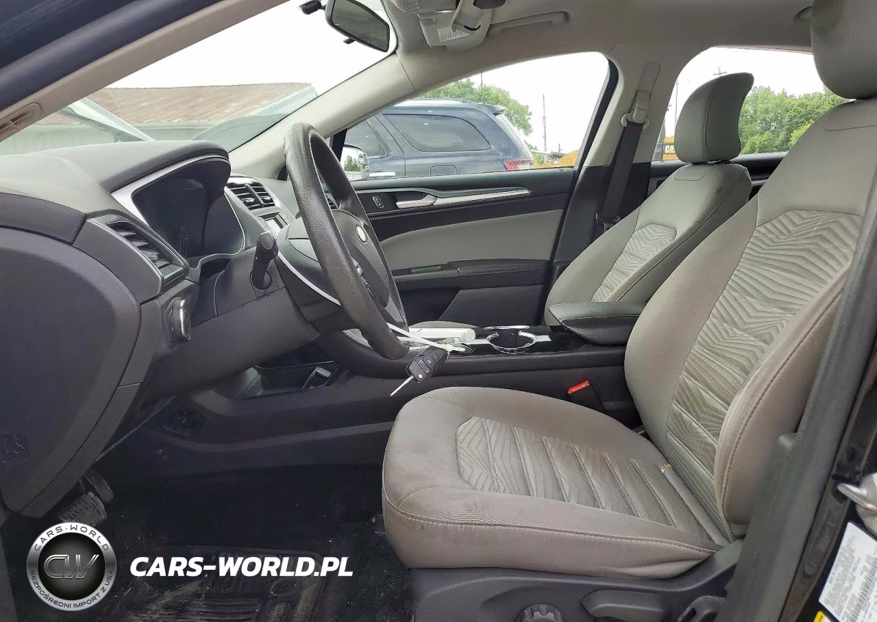 2016 Ford Fusion S VIN:3FA6P0G77GR184944 - 7