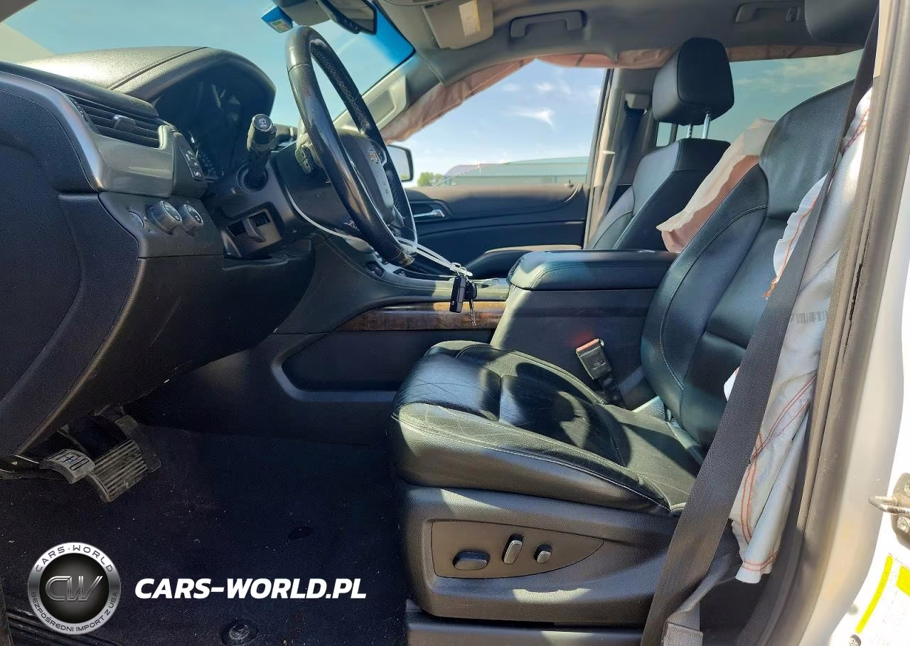 2019 Chevrolet Suburban K1500 Lt VIN:1GNSKHKC0KR159423 - 7