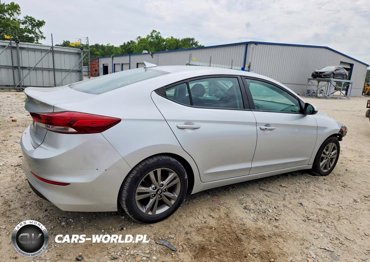 2017 Hyundai Elantra Value Edition VIN:5NPD84LF2HH131706 - 3