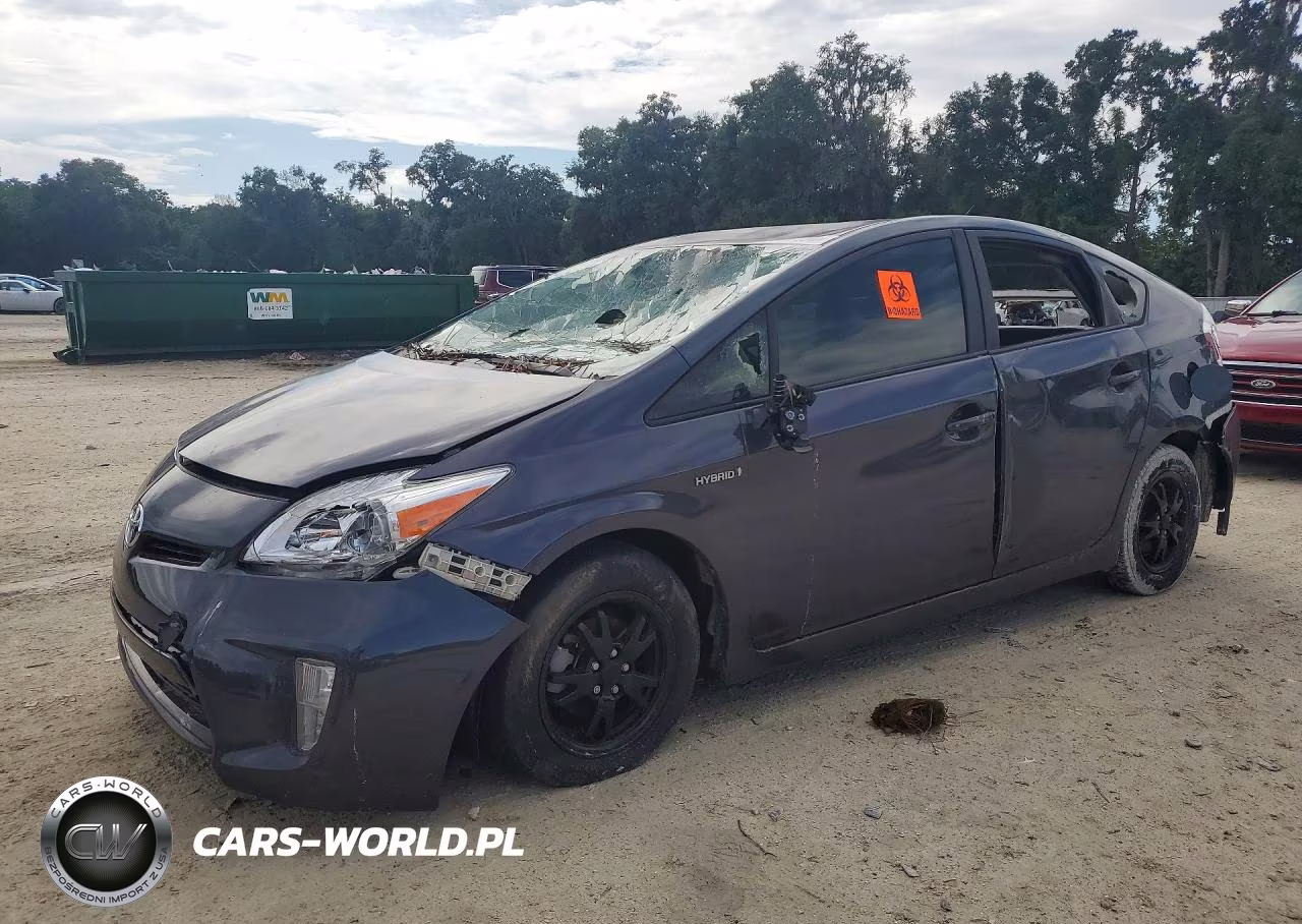 2015 Toyota Prius Two – zdjęcie 1 z 12