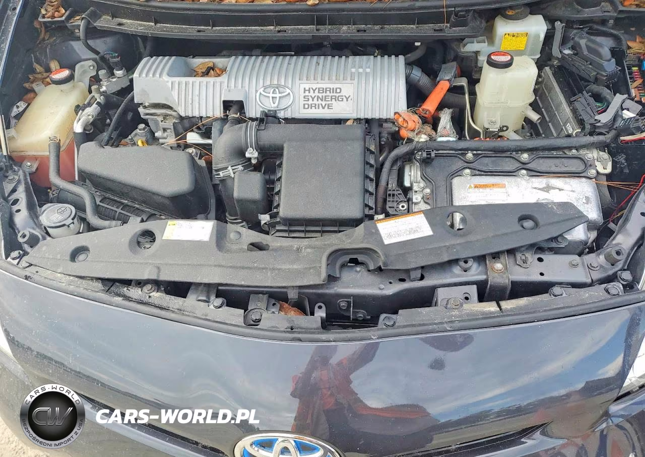 2015 Toyota Prius Two VIN:JTDKN3DU6F1976019 - 11
