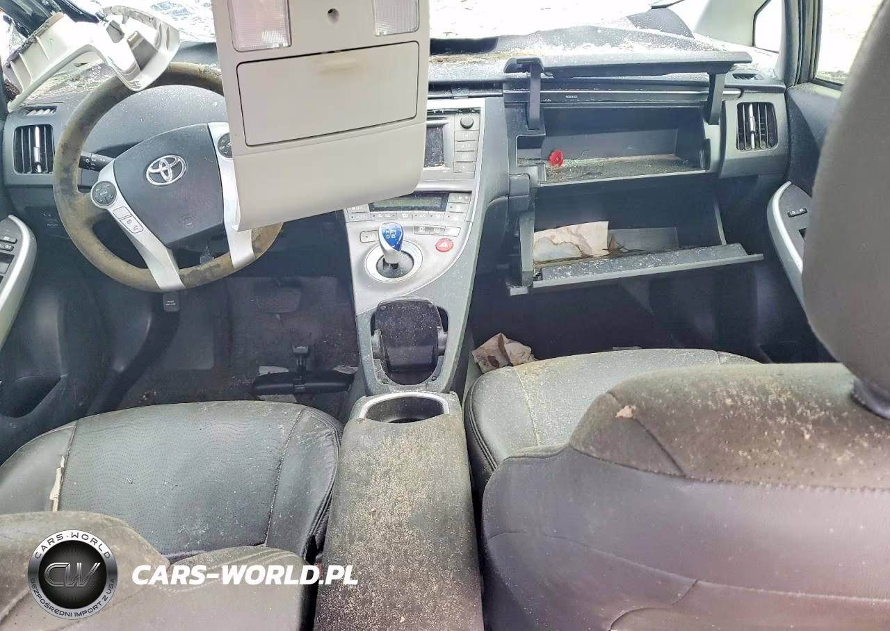 2015 Toyota Prius Two VIN:JTDKN3DU6F1976019 - 8
