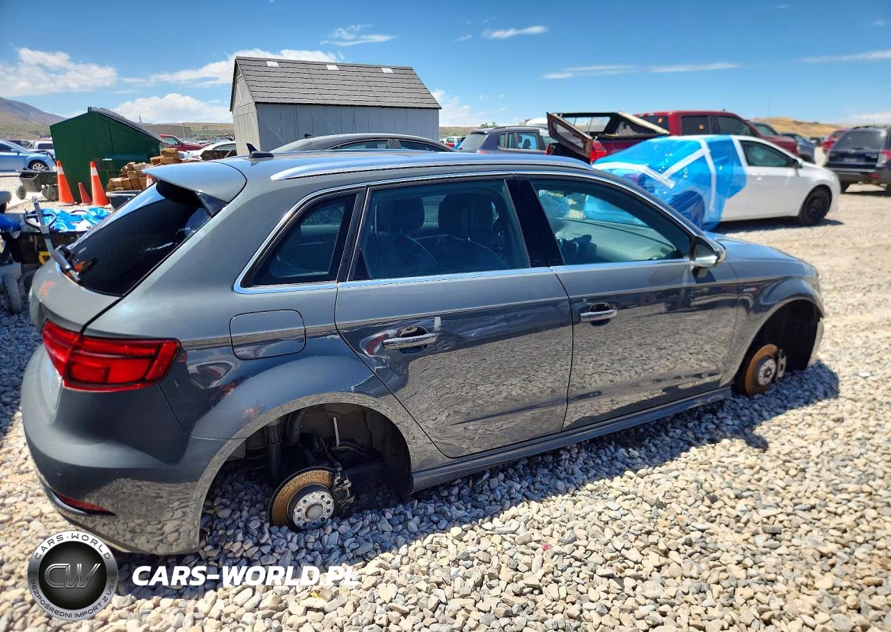 2018 Audi A3 E-Tron Prestige VIN:WAUSPBFF6JA057209 - 3