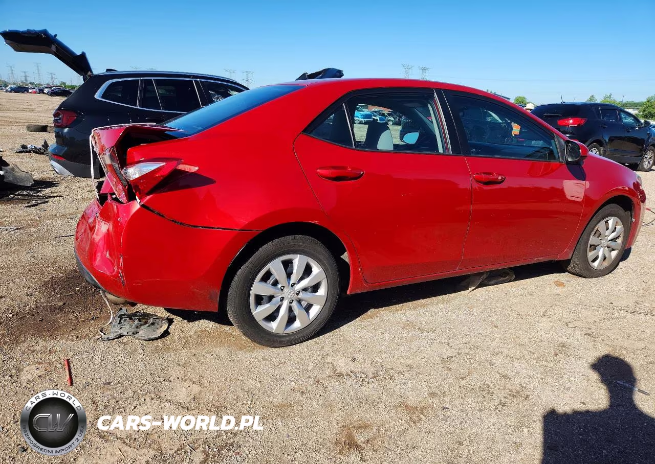 2015 Toyota Corolla Le VIN:5YFBURHE9FP211326 - 3