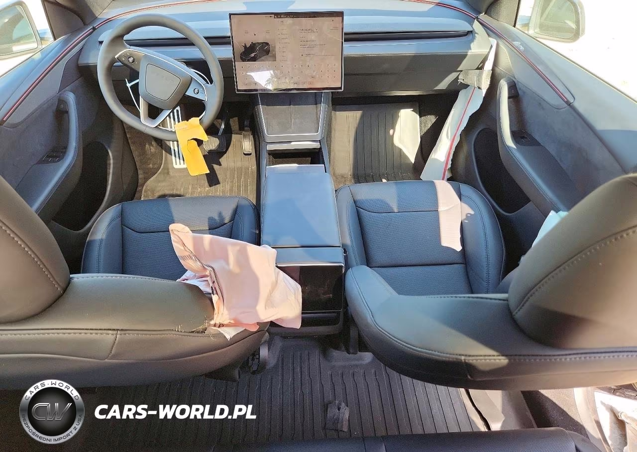 2026 Tesla Model Y VIN:7SAYGDEE9TF580075 - 8
