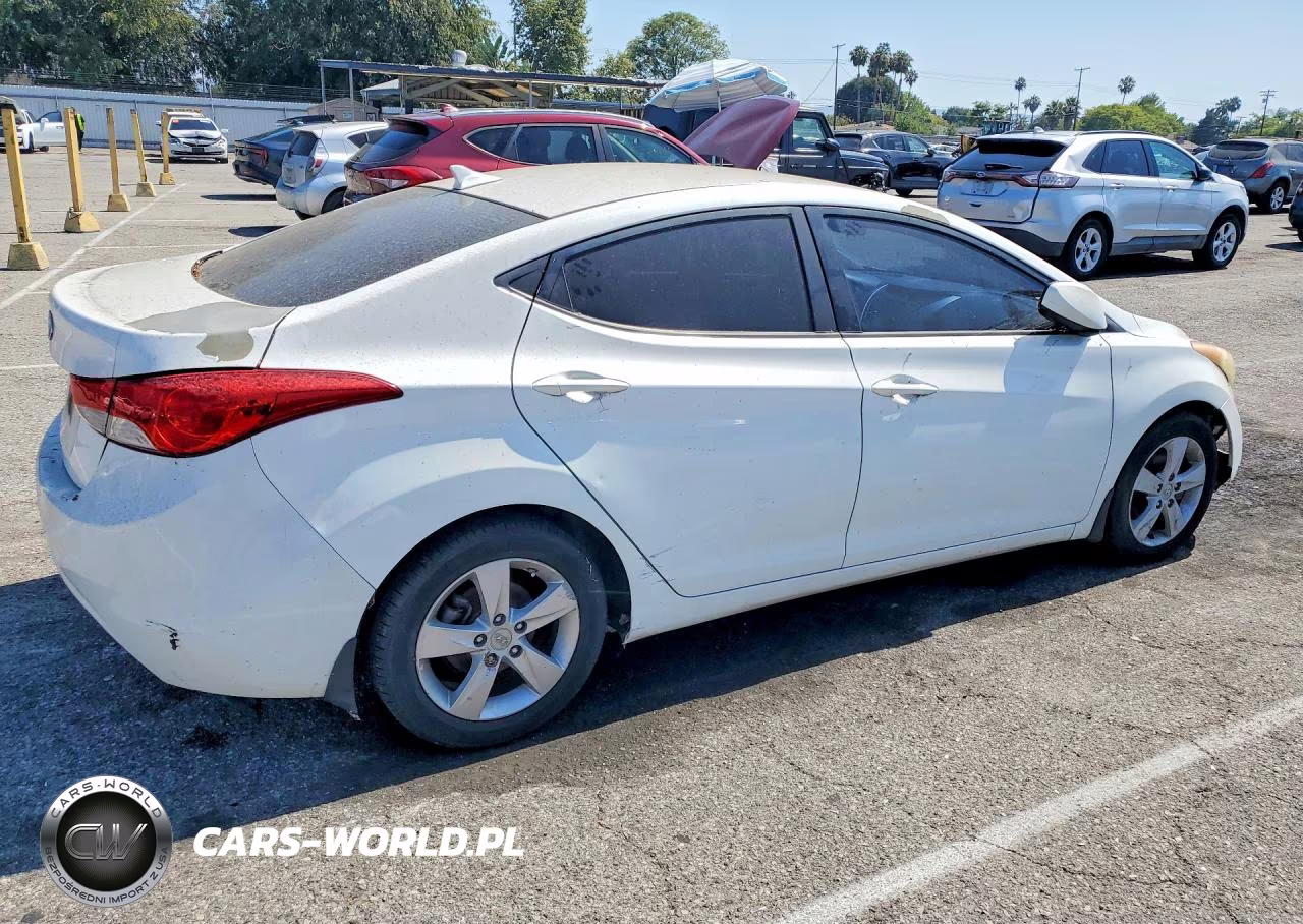 2013 Hyundai Elantra Gls VIN:5NPDH4AE7DH407429 - 3