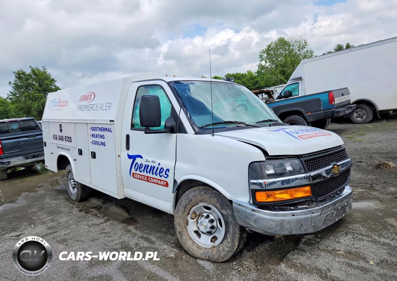 2024 Chevrolet Express G3500 VIN:1GB0GRF72R1270539 - 4