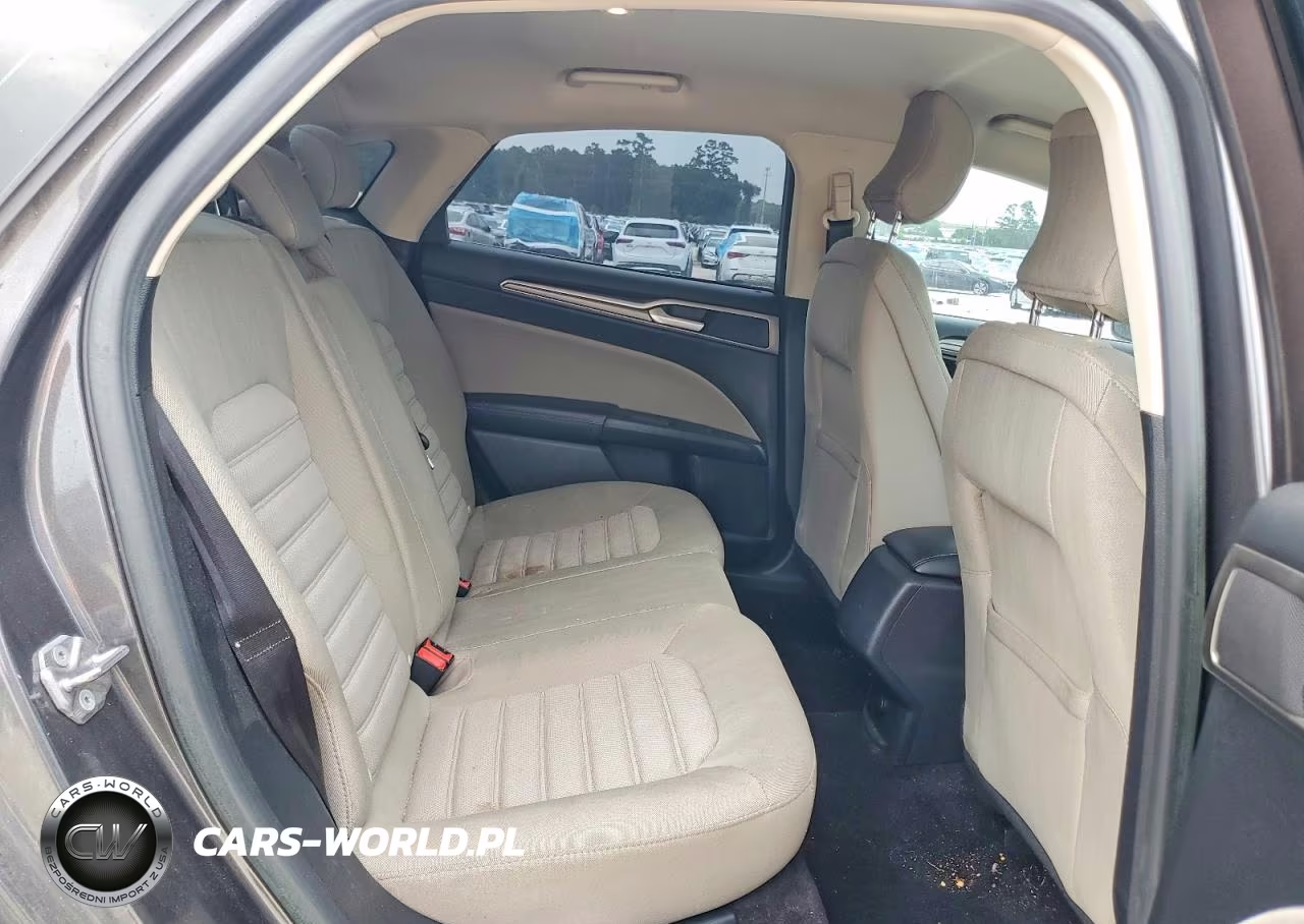 2017 Ford Fusion S VIN:3FA6P0G71HR273748 - 10