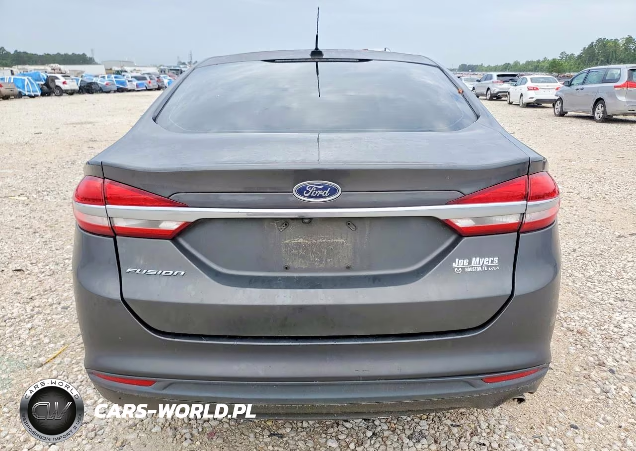 2017 Ford Fusion S VIN:3FA6P0G71HR273748 - 6