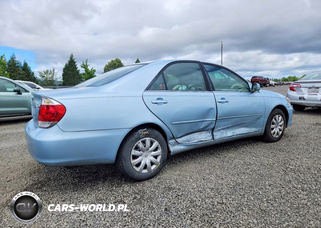 2006 Toyota Camry Le VIN:4T1BE32K06U670218 - 3