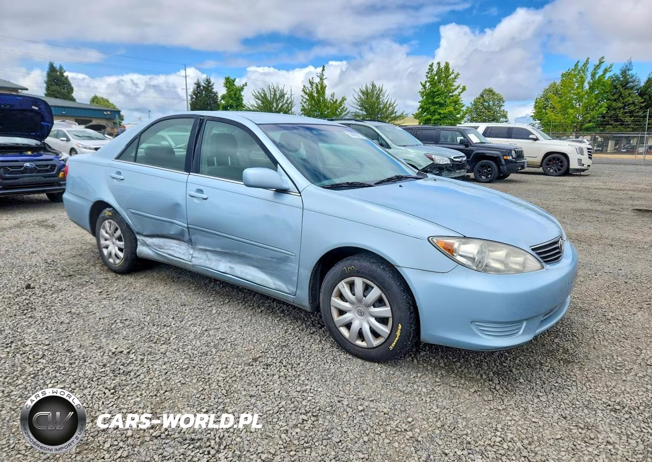 2006 Toyota Camry Le VIN:4T1BE32K06U670218 - 4