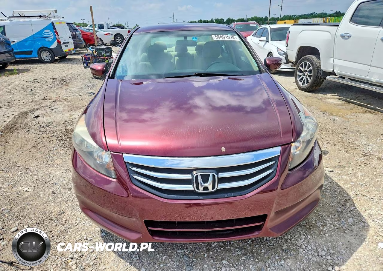 2011 Honda Accord Lxp VIN:1HGCP2F41BA000330 - 5