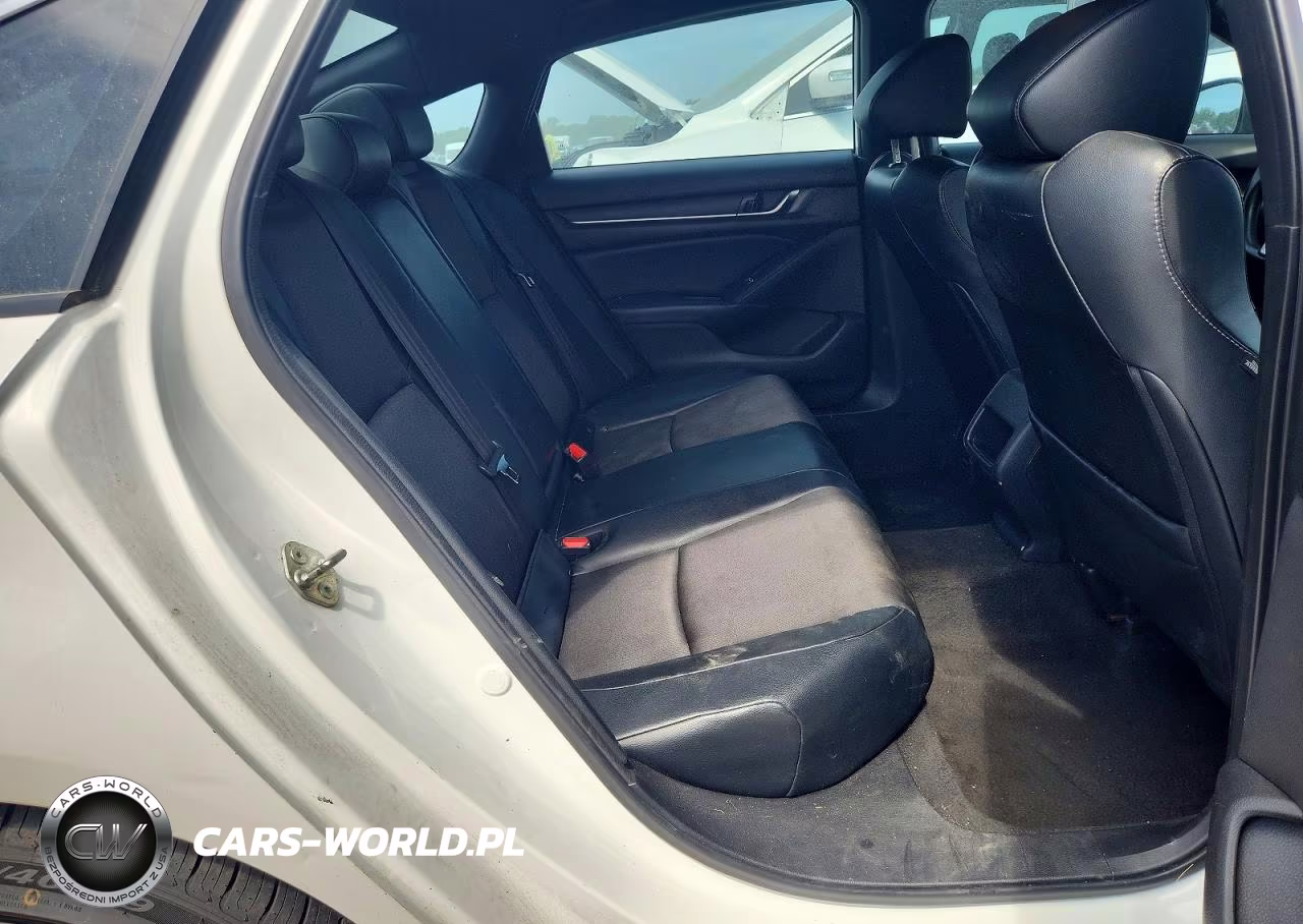 2018 Honda Accord Sport VIN:1HGCV1F39JA077128 - 10