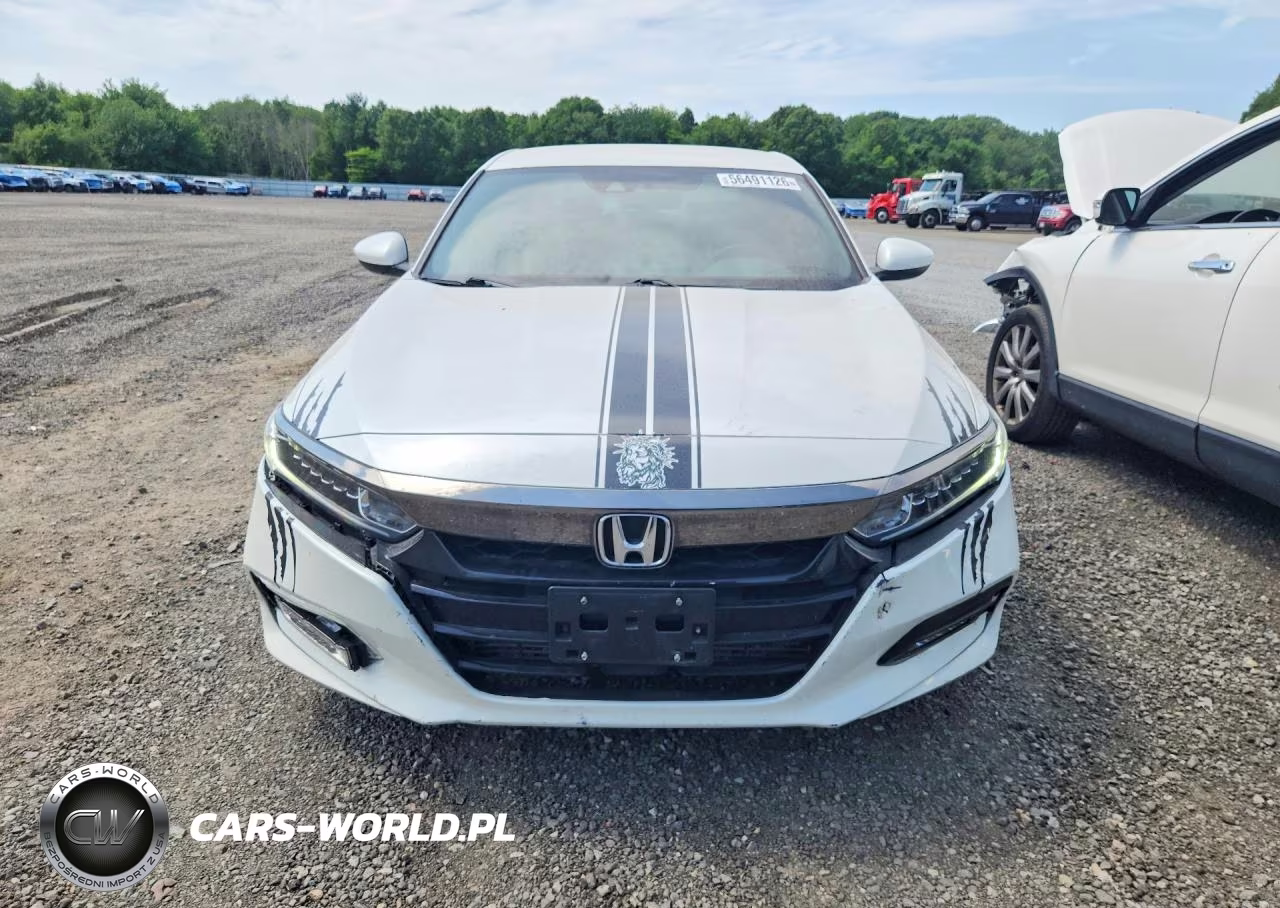 2018 Honda Accord Sport VIN:1HGCV1F39JA077128 - 5