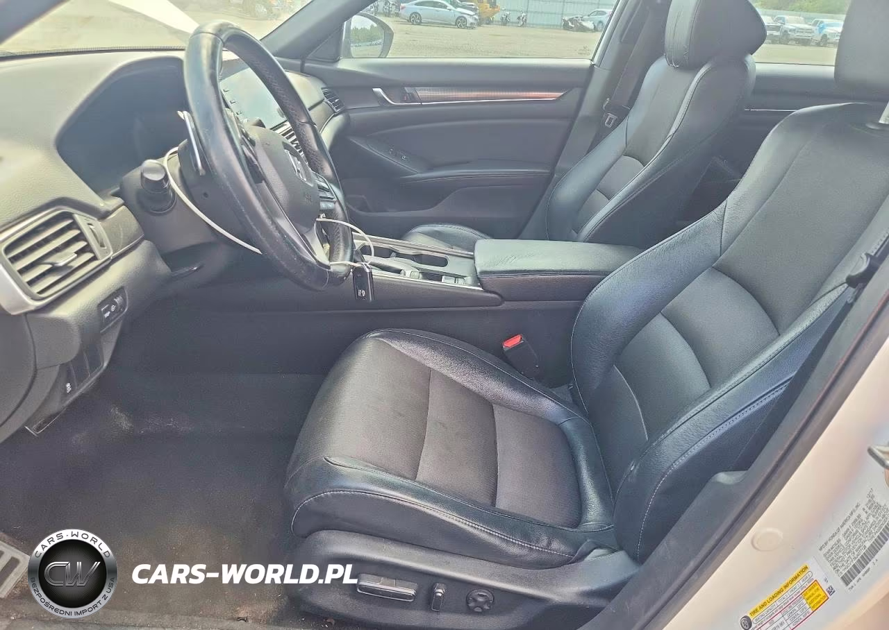 2018 Honda Accord Sport VIN:1HGCV1F39JA077128 - 7