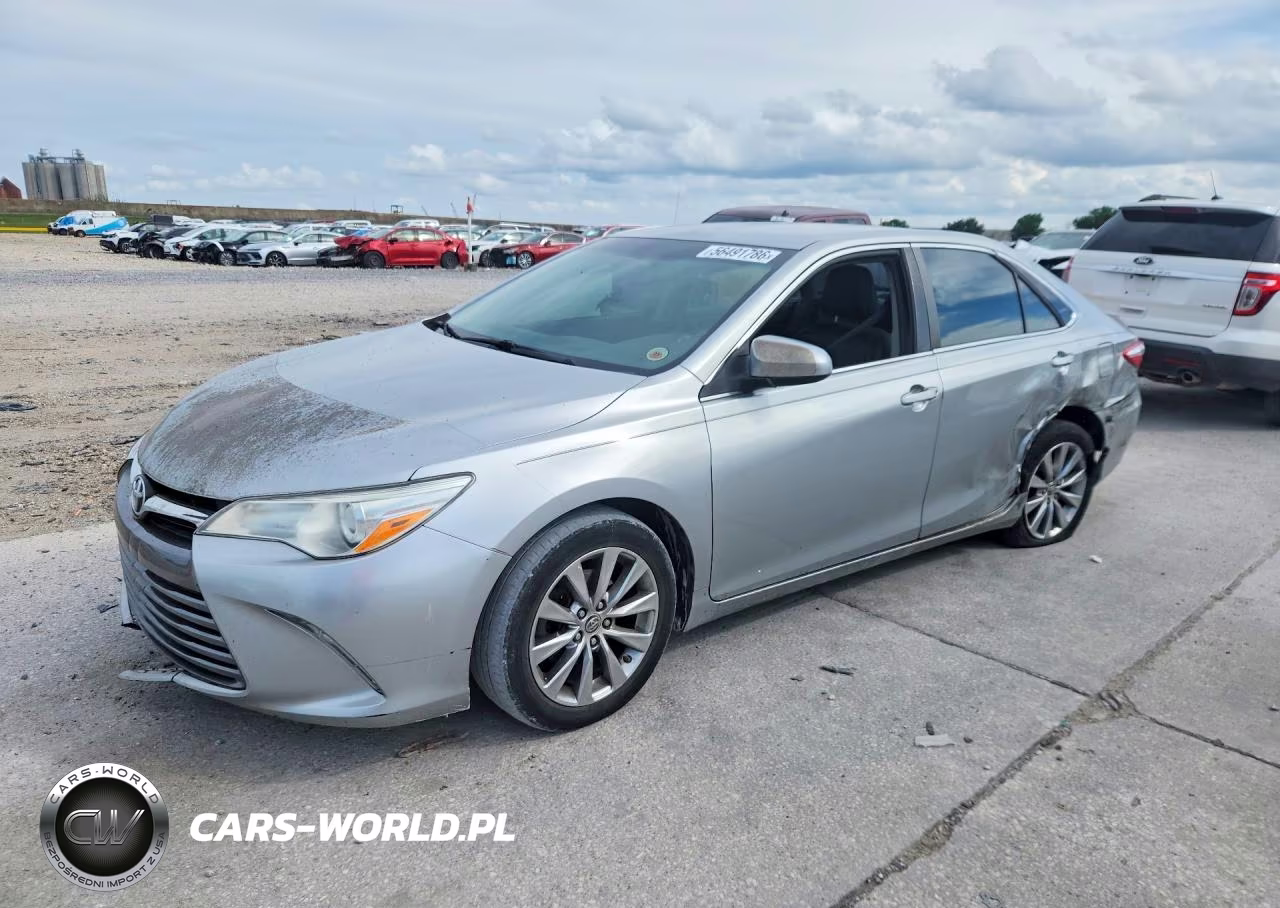 2016 Toyota Camry Xle – zdjęcie 1 z 12