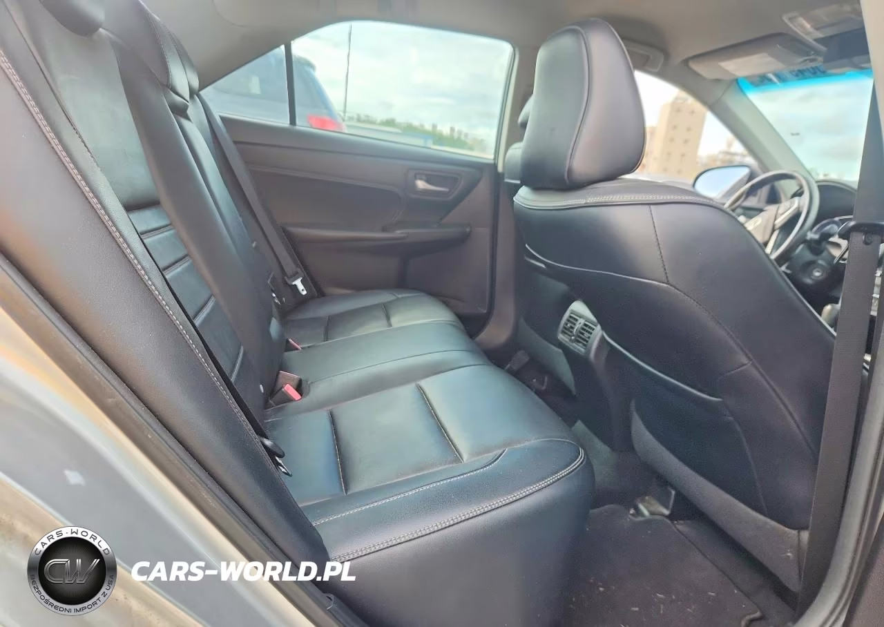 2016 Toyota Camry Xle VIN:4T1BF1FK3GU140791 - 10