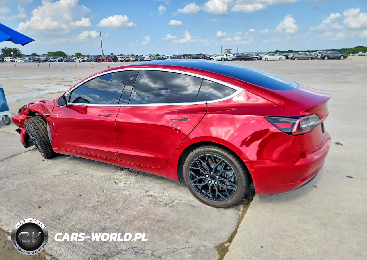2020 Tesla Model 3 VIN:5YJ3E1EAXLF703570 - 2