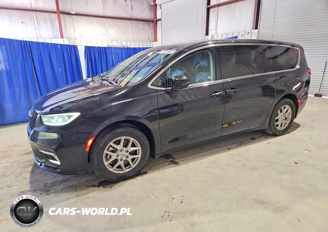2023 Chrysler Pacifica Touring L – zdjęcie 1 z 13