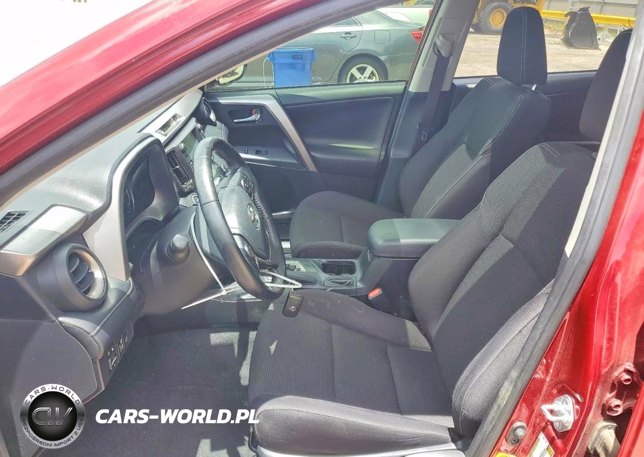 2018 Toyota Rav4 Xle VIN:JTMWFREV6JD113317 - 7