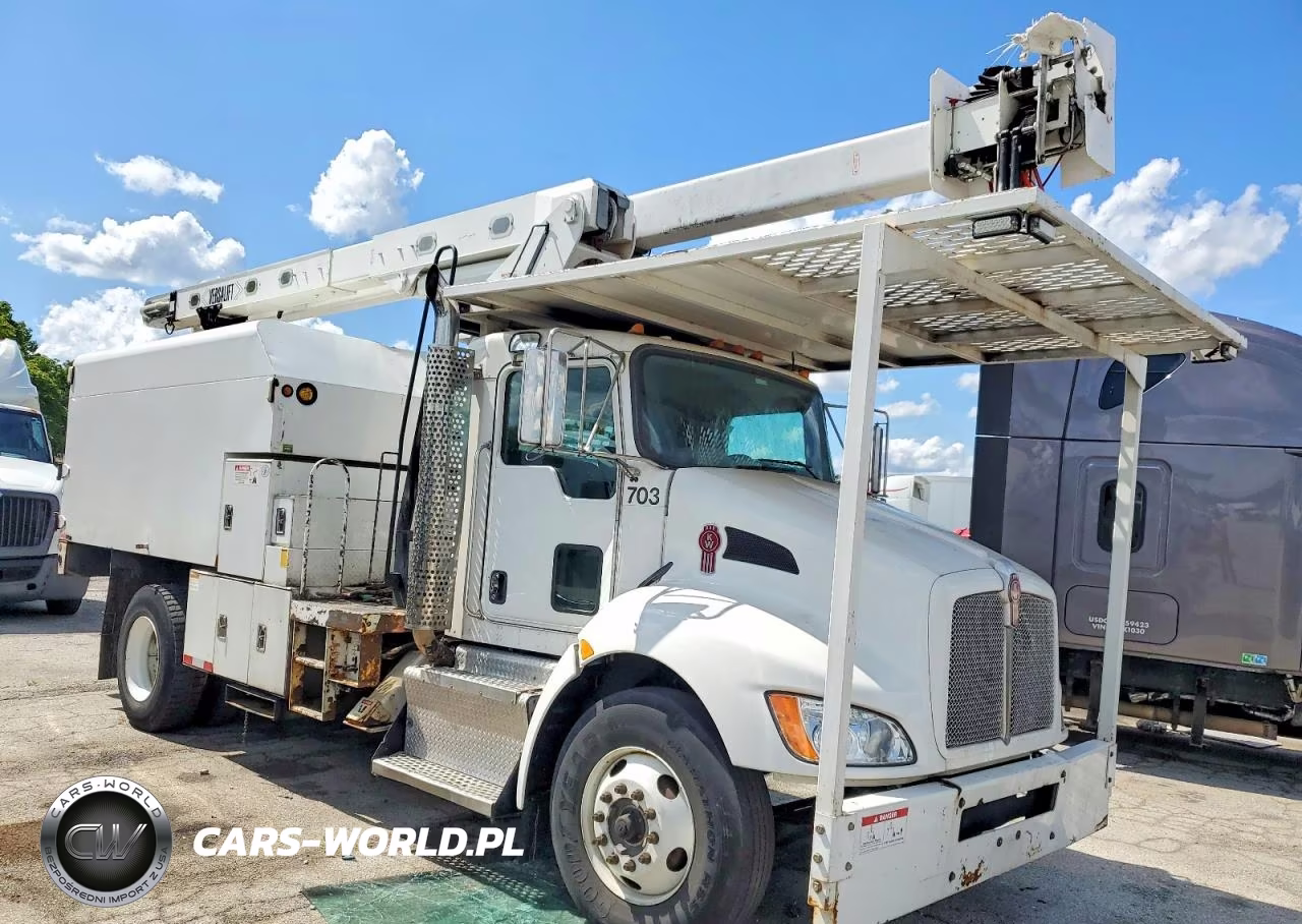 2015 Kenworth T370 Forestry Bucket Truck