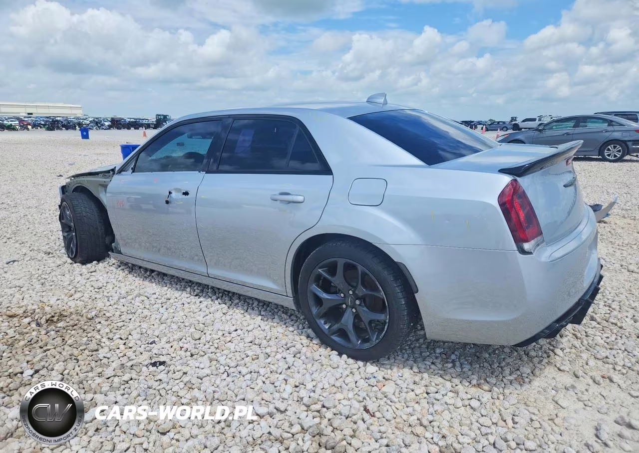 2020 Chrysler 300 Touring VIN:2C3CCAAG1LH239406 - 2